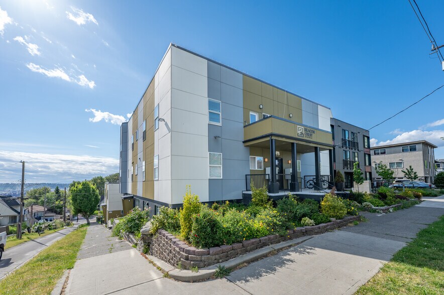 More Photos Of 1815 13th Ave S, Seattle Multifamily For Sale