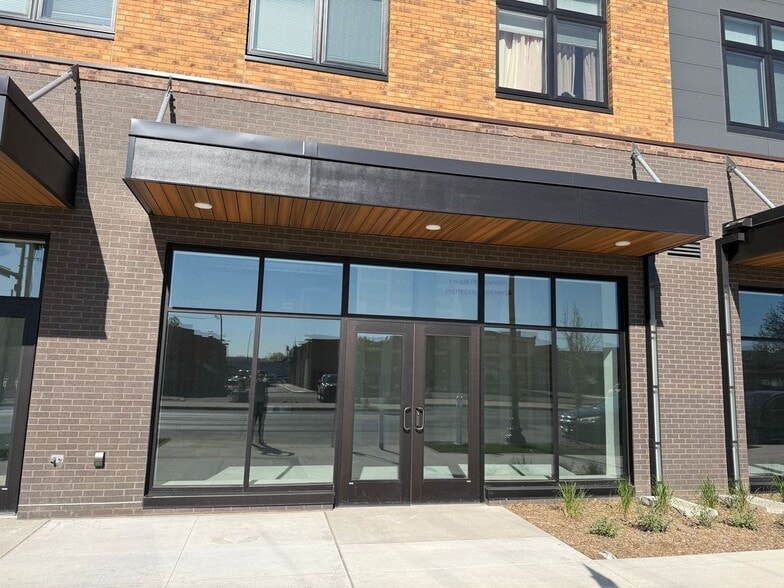 More Photos Of 3030 Nicollet Ave, Minneapolis Apartments For Sale