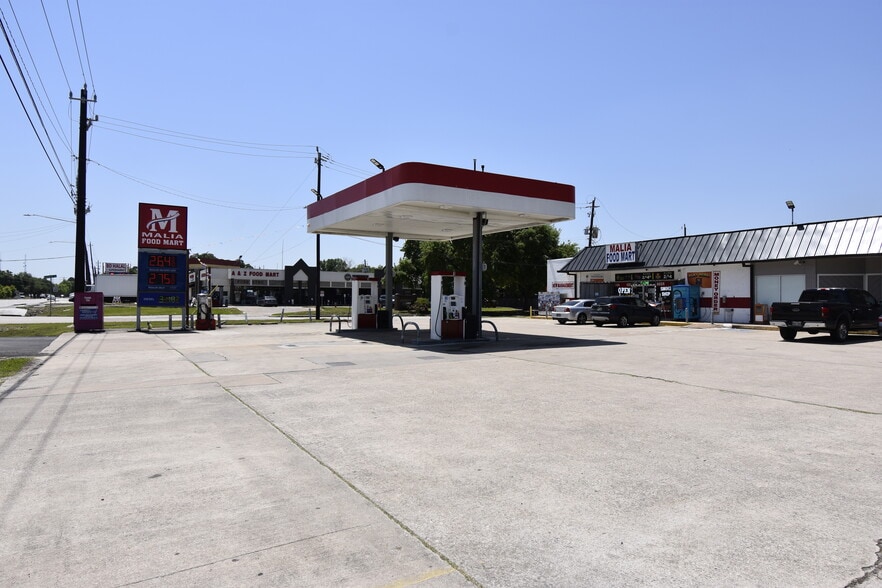 More Photos Of 550 FM 1959 Rd, Houston General Retail For Sale