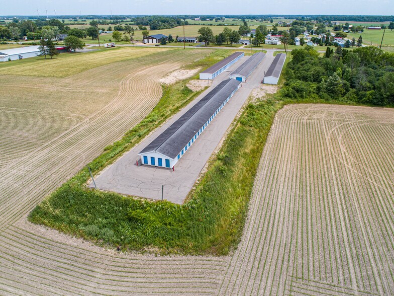 More Photos Of 1067 N Mission Rd, Mount Pleasant Self Storage For Sale