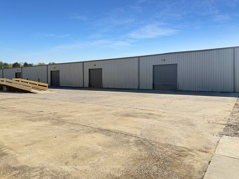 More Photos Of 1305 Whigham Pl, Tuscaloosa Warehouse For Lease