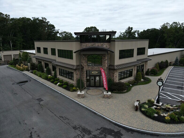 More Photos Of 2302 Turnpike St, North Andover General Retail For Sale