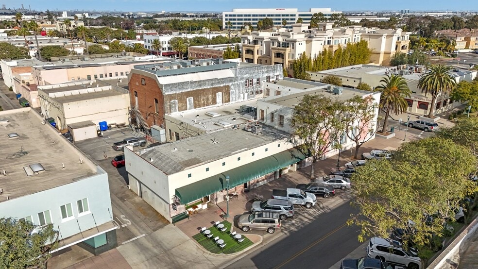 More Photos Of 1409 Marcelina Ave, Torrance General Retail For Lease