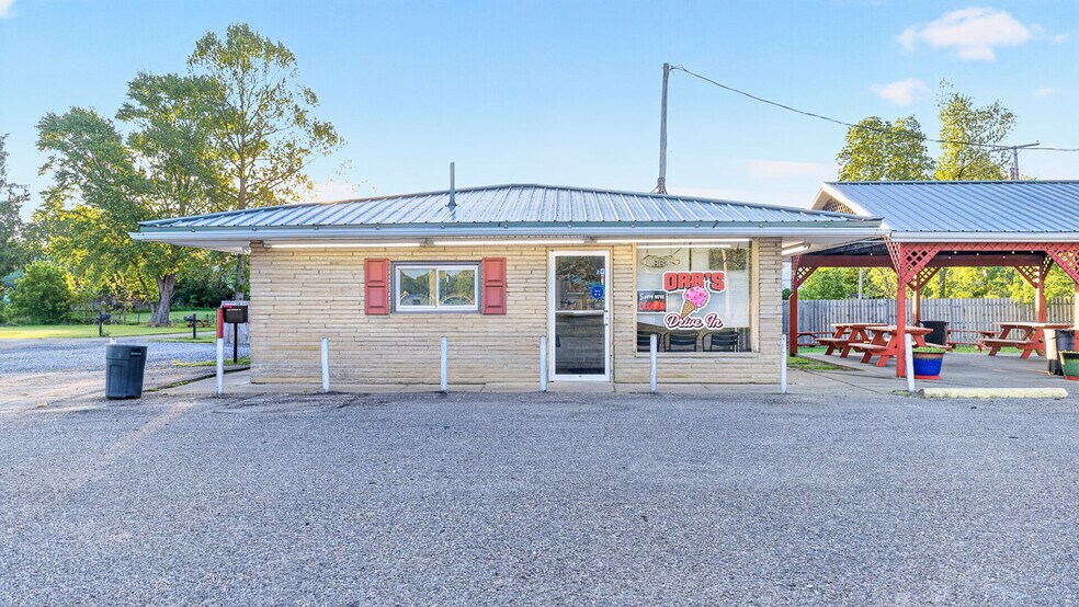Primary Photo Of 60200 Southgate Rd, Byesville General Retail For Sale