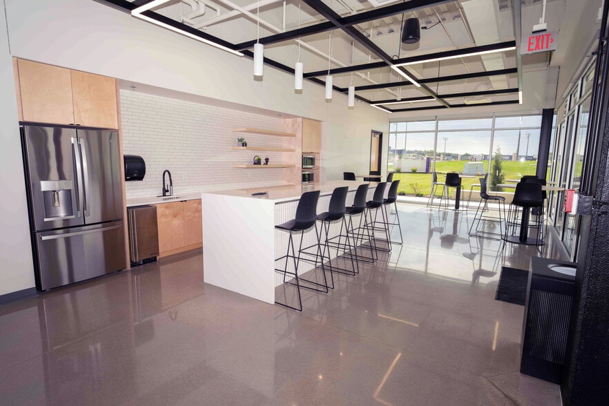 More Photos Of 1960 Kimball Ave, Manhattan Office For Lease