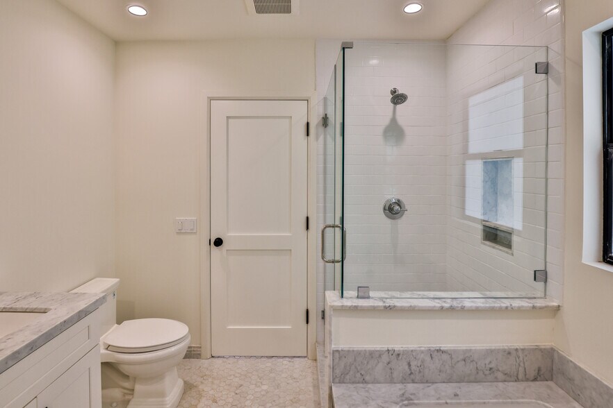 More Photos Of 22227 Pacific Coast Hwy, Malibu Apartments For Sale