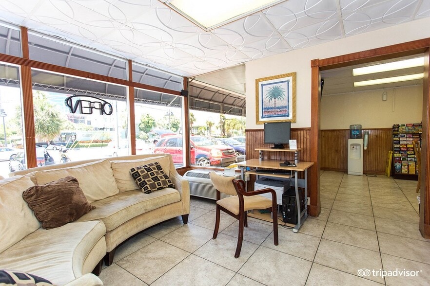 More Photos Of 504 S Gulfview Blvd, Clearwater Beach Hotel For Sale