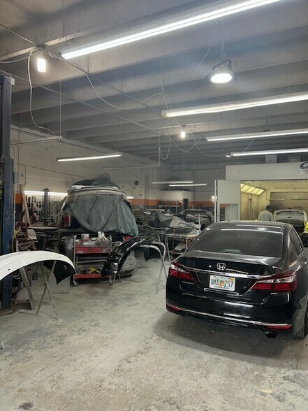 More Photos Of 10750-10796 SW 188th St, Miami Warehouse For Lease
