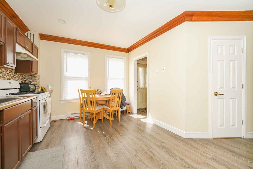 33 Mercer St, Wallington, NJ 07057 Apartments For Sale