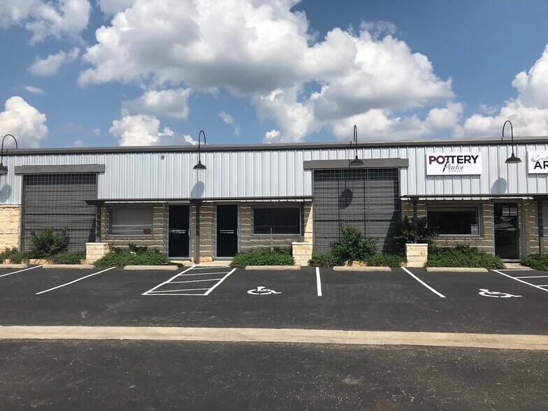 More Photos Of 9217 US Hwy 290 W, Austin Office For Lease