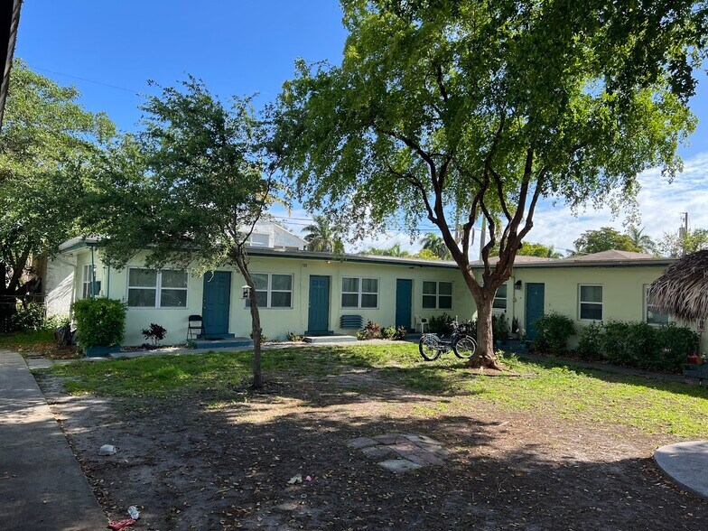 More Photos Of 705-713 NE 3rd St, Hallandale Beach Apartments For Sale