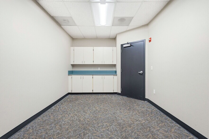 More Photos Of 1220 Liberty St NE, Salem Medical For Lease