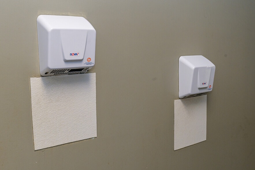 More Photos Of 4100 AL Highway 69, Guntersville Sports And Entertainment For Sale