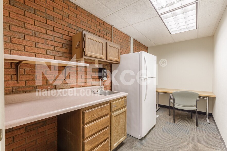 More Photos Of 1 S Main St, Saint George Bank For Sale