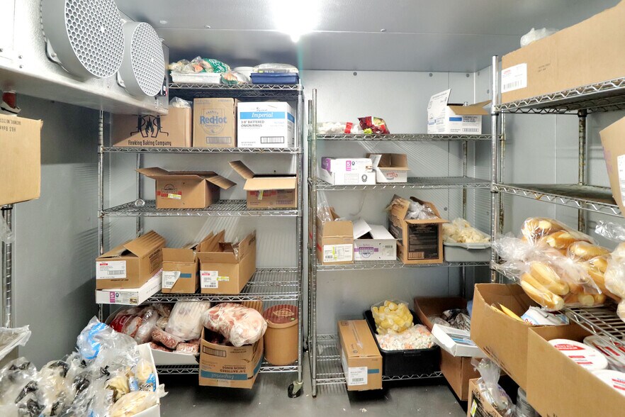More Photos Of 7646 Lancaster Ave, Myerstown Restaurant For Sale