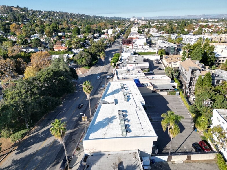 More Photos Of 13223 Ventura Blvd, Studio City Office For Lease