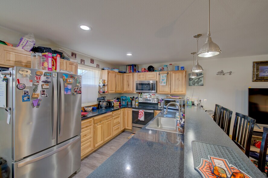 More Photos Of 3003 Highway 101 N, Gearhart Self Storage For Sale