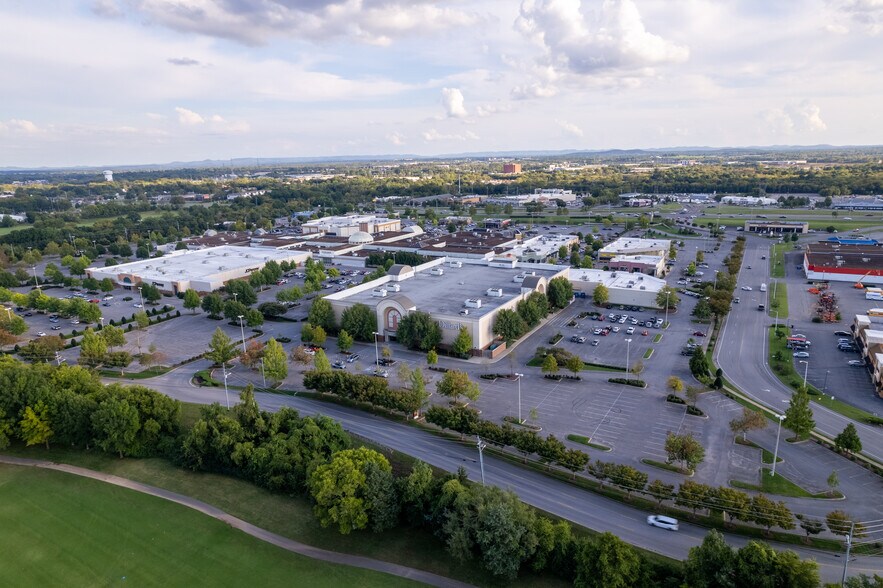 More Photos Of 1720 Old Fort Pky, Murfreesboro General Retail For Sale