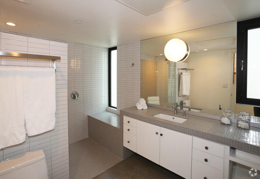 More Photos Of 8350-8358 Santa Monica Blvd, West Hollywood Apartments For Lease
