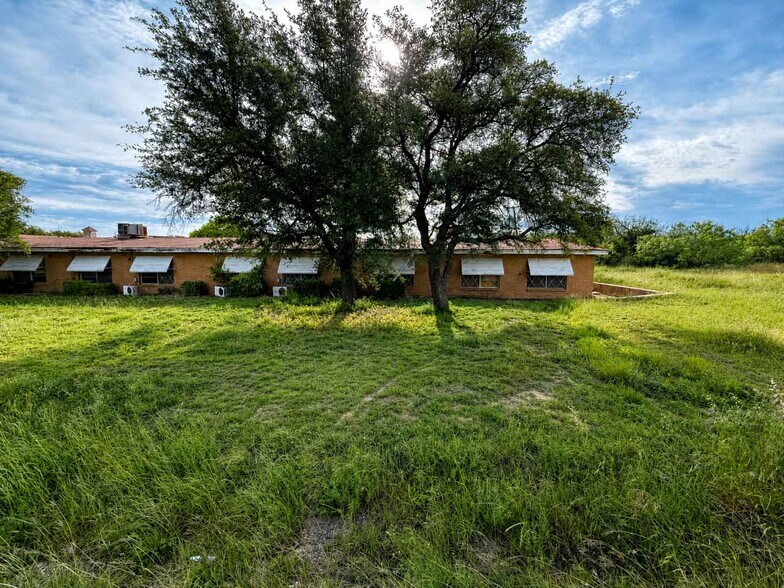 More Photos Of 1901 W Elliott St, Breckenridge Office For Sale