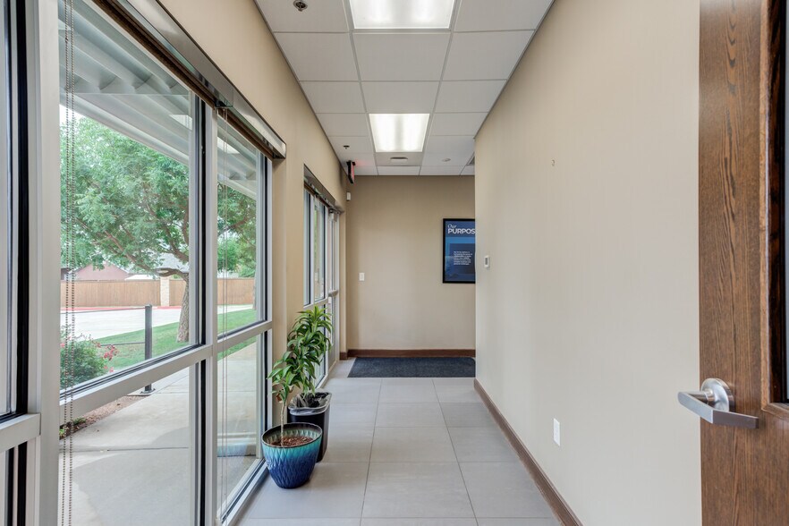 More Photos Of 5241 98th St, Lubbock Office Residential For Sale