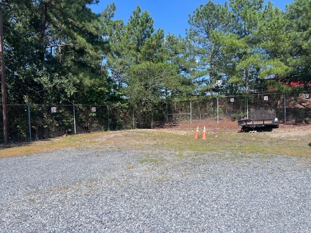 More Photos Of 314 Grant St, Seven Lakes Self Storage For Lease