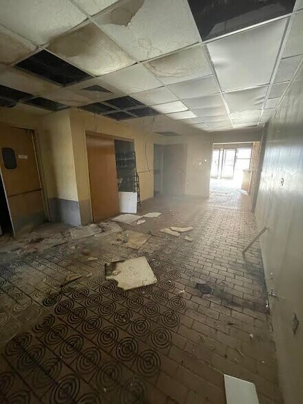 More Photos Of 215 N Church St, Rocky Mount Hotel For Sale