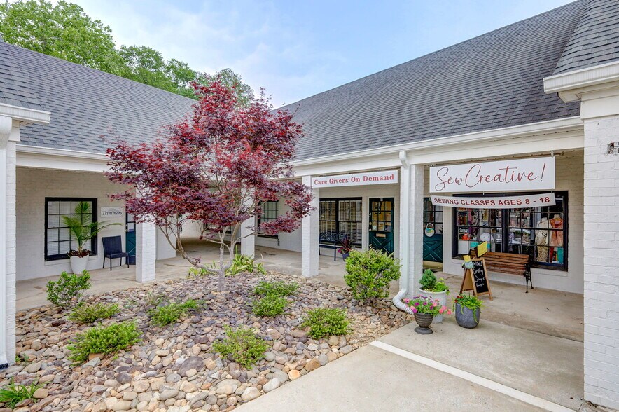 More Photos Of 1901 Laurens Rd, Greenville Freestanding For Sale
