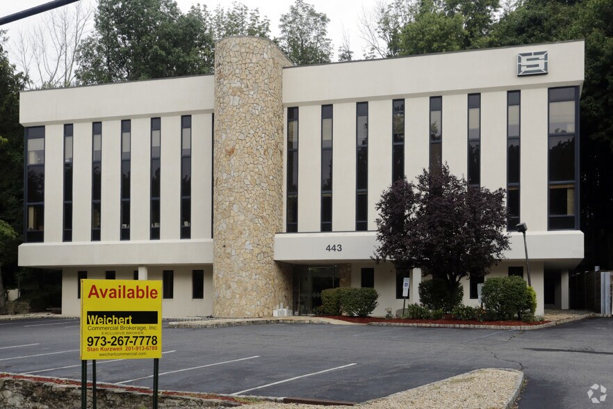 More Photos Of 443 Northfield Ave, West Orange Medical For Lease