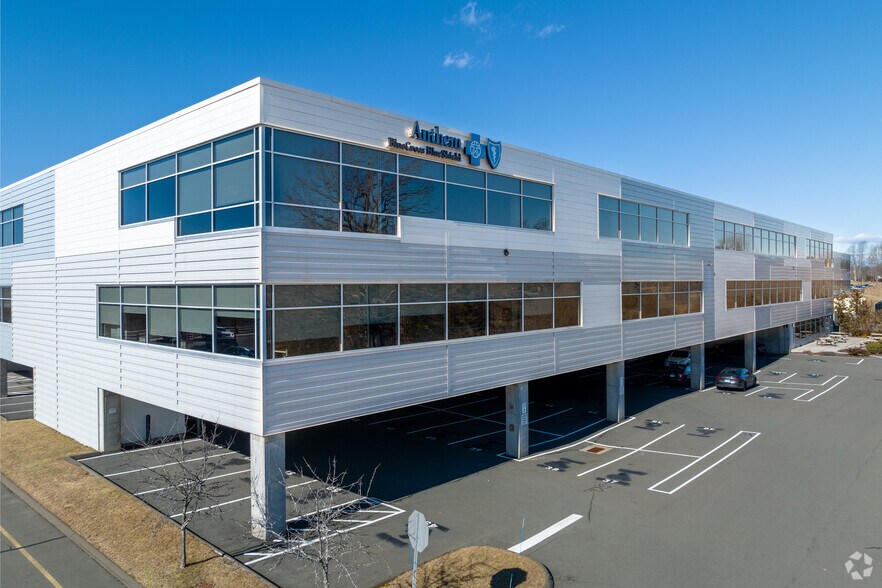 More Photos Of 108 Leigus Rd, Wallingford Office For Lease