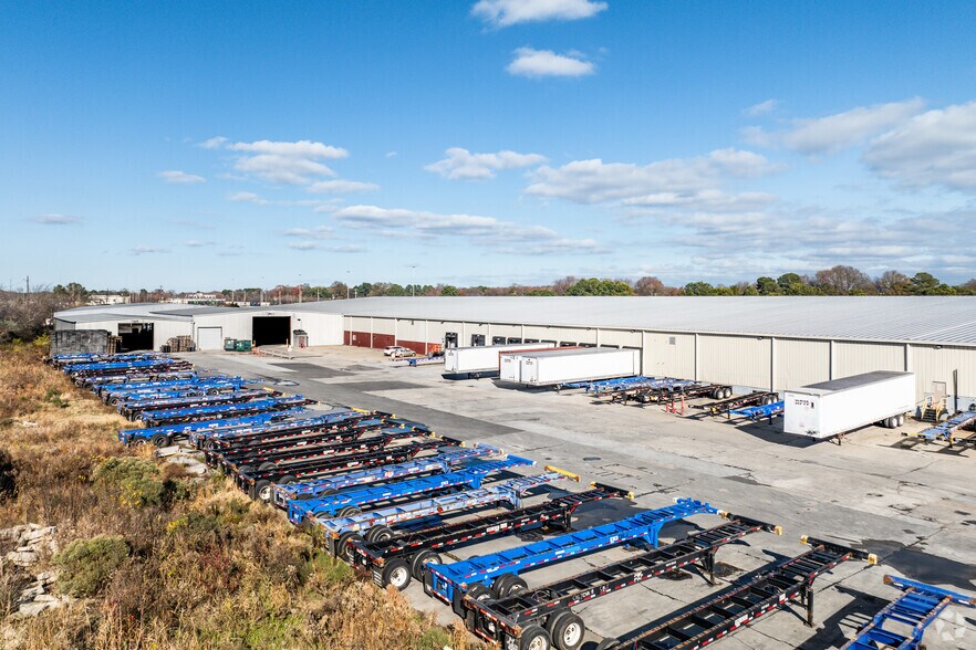 More Photos Of 2034 Atlantic Ave, Chesapeake Warehouse For Lease