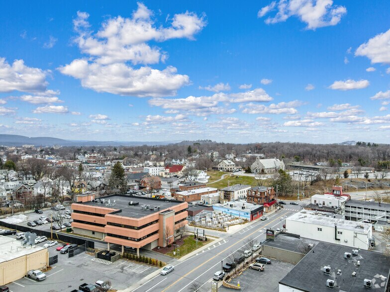 More Photos Of 11 Raymond Ave, Poughkeepsie Medical For Lease