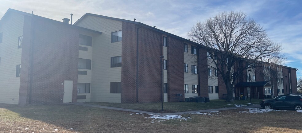 More Photos Of 439 W 25th St, Alliance Apartments For Sale