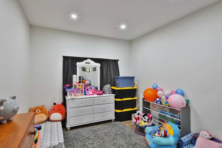 More Photos Of 8247 9th St, Rancho Cucamonga Apartments For Sale