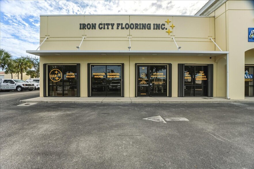 More Photos Of 17000 Alico Commerce Ct, Fort Myers Flex For Sale