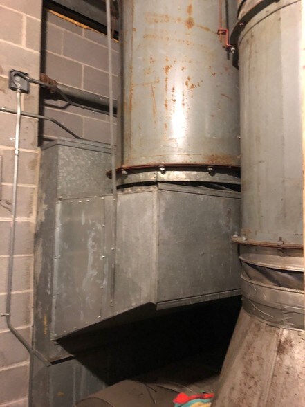 More Photos Of 275 Chestnut St, Springfield Apartments For Sale