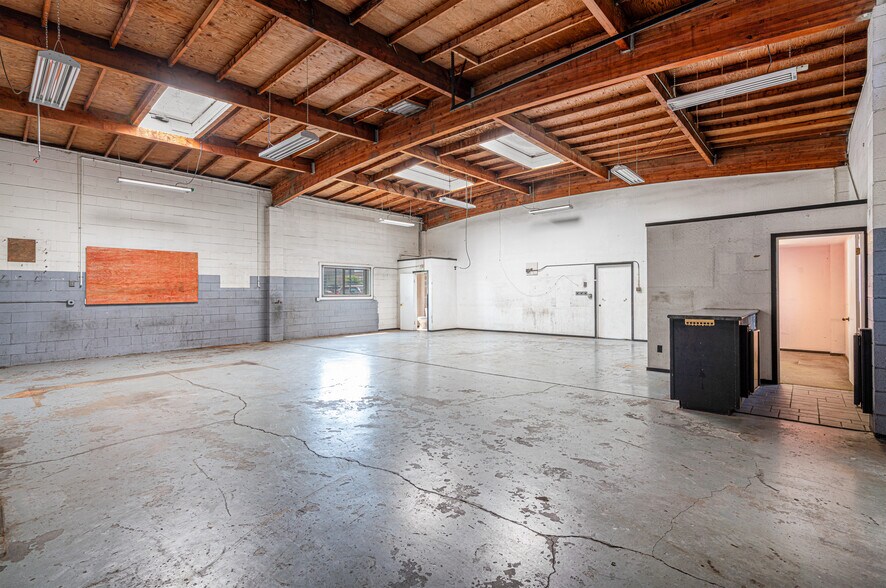More Photos Of 1841 Piner Rd, Santa Rosa Flex For Lease