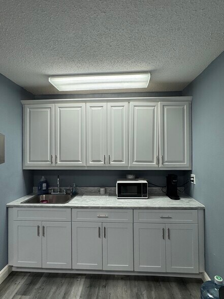 More Photos Of 3875 Nova Rd, Port Orange Medical For Lease