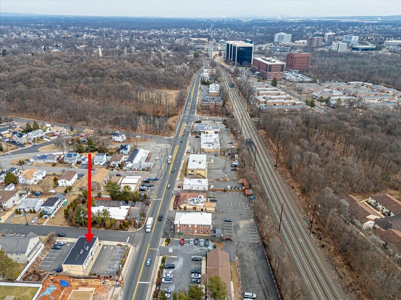 More Photos Of 72 Highway 27, Edison Medical For Sale