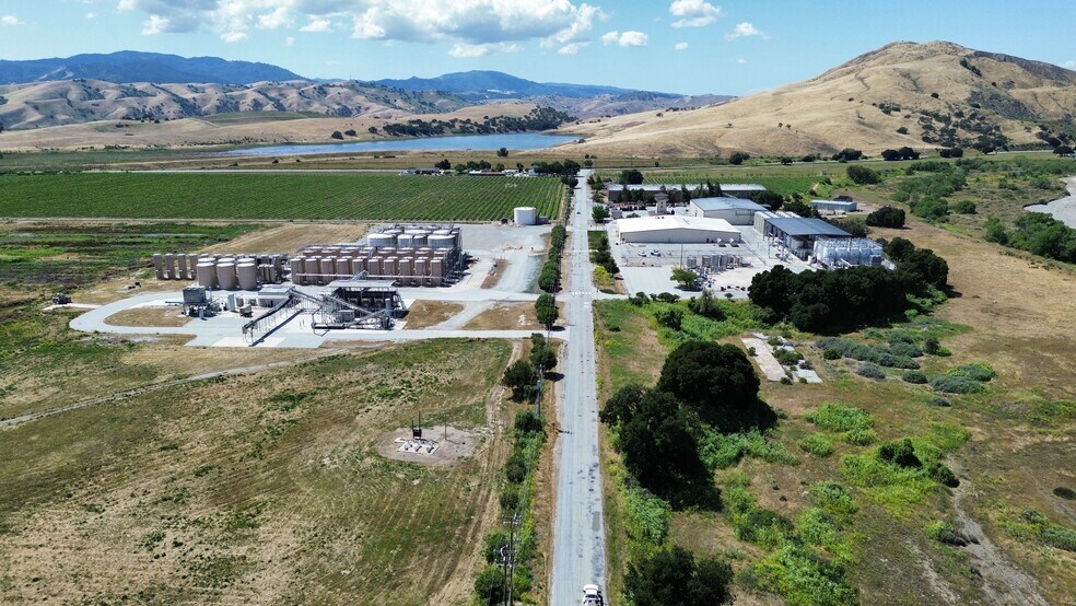 More Photos Of 385 Panoche Rd, Paicines Winery Vineyard For Sale