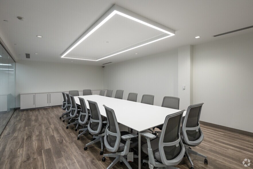 More Photos Of 10 Waterview Blvd, Parsippany Office For Sale