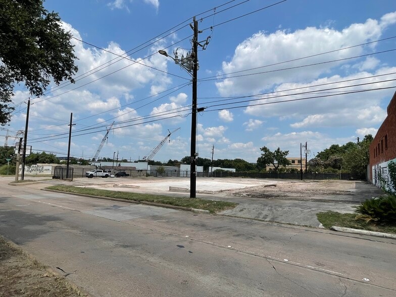 More Photos Of 507 Broadway St, Houston Land For Sale