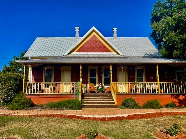 More Photos Of 1307 Wright St, Llano Freestanding For Sale