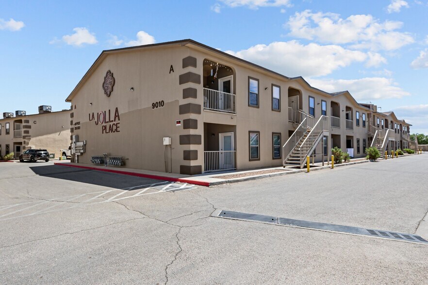 Primary Photo Of 9010 Betel Dr, El Paso Apartments For Sale