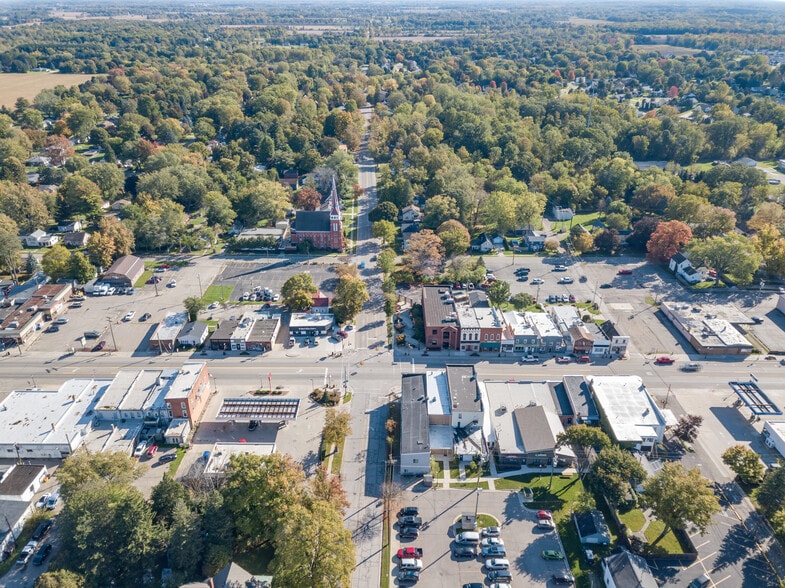 More Photos Of 107 S Main St, Almont Restaurant For Lease