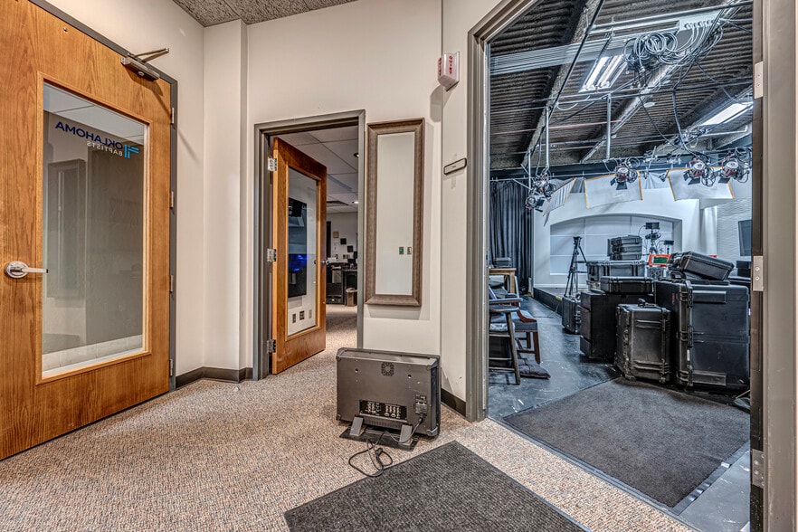 More Photos Of 3800 N May Ave, Oklahoma City Office For Sale