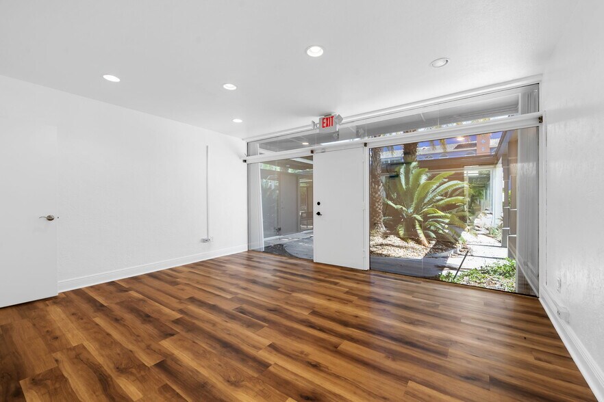 More Photos Of 100 SE 15th Ave, Fort Lauderdale Medical For Lease