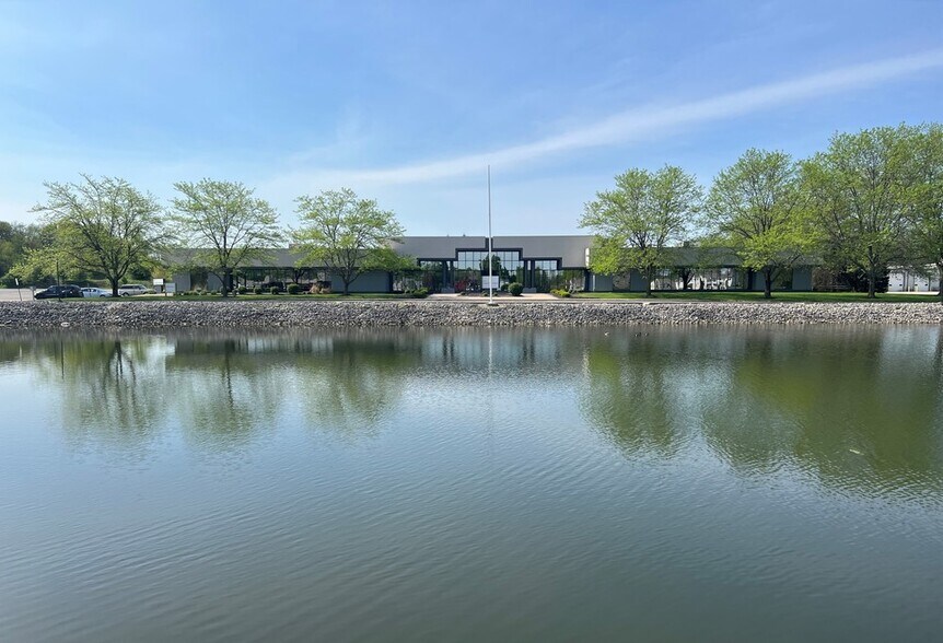 More Photos Of 9001 S Walnut St, Daleville Office For Lease
