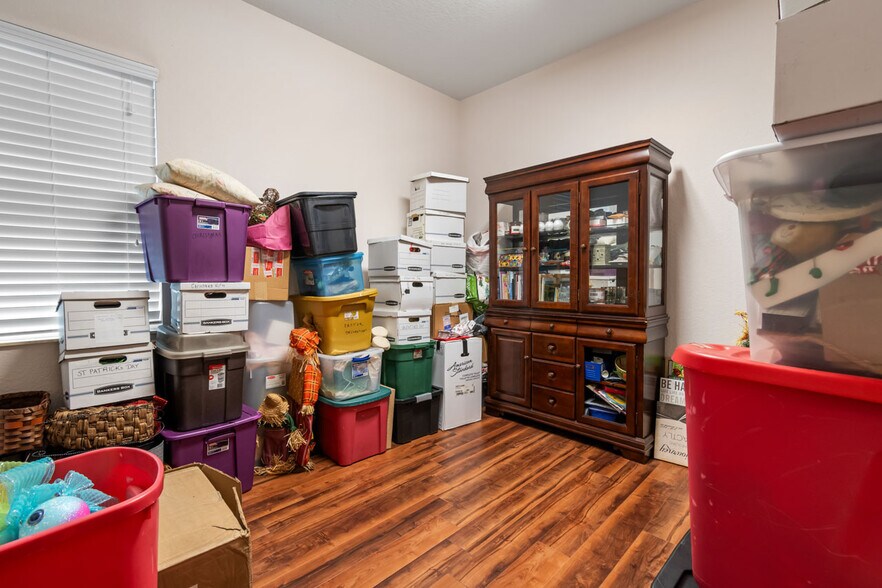 More Photos Of 934 Cypress Village Blvd, Sun City Center Office For Sale