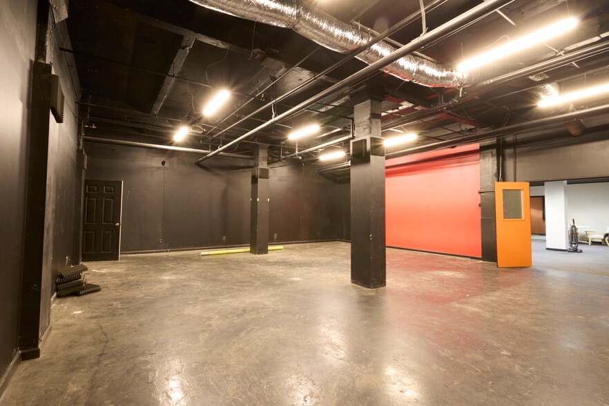 More Photos Of 51 Hayes Pl, Buffalo Industrial For Lease